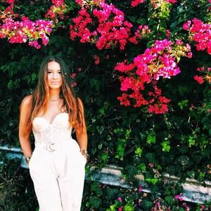 Meet your Posher, Lauren